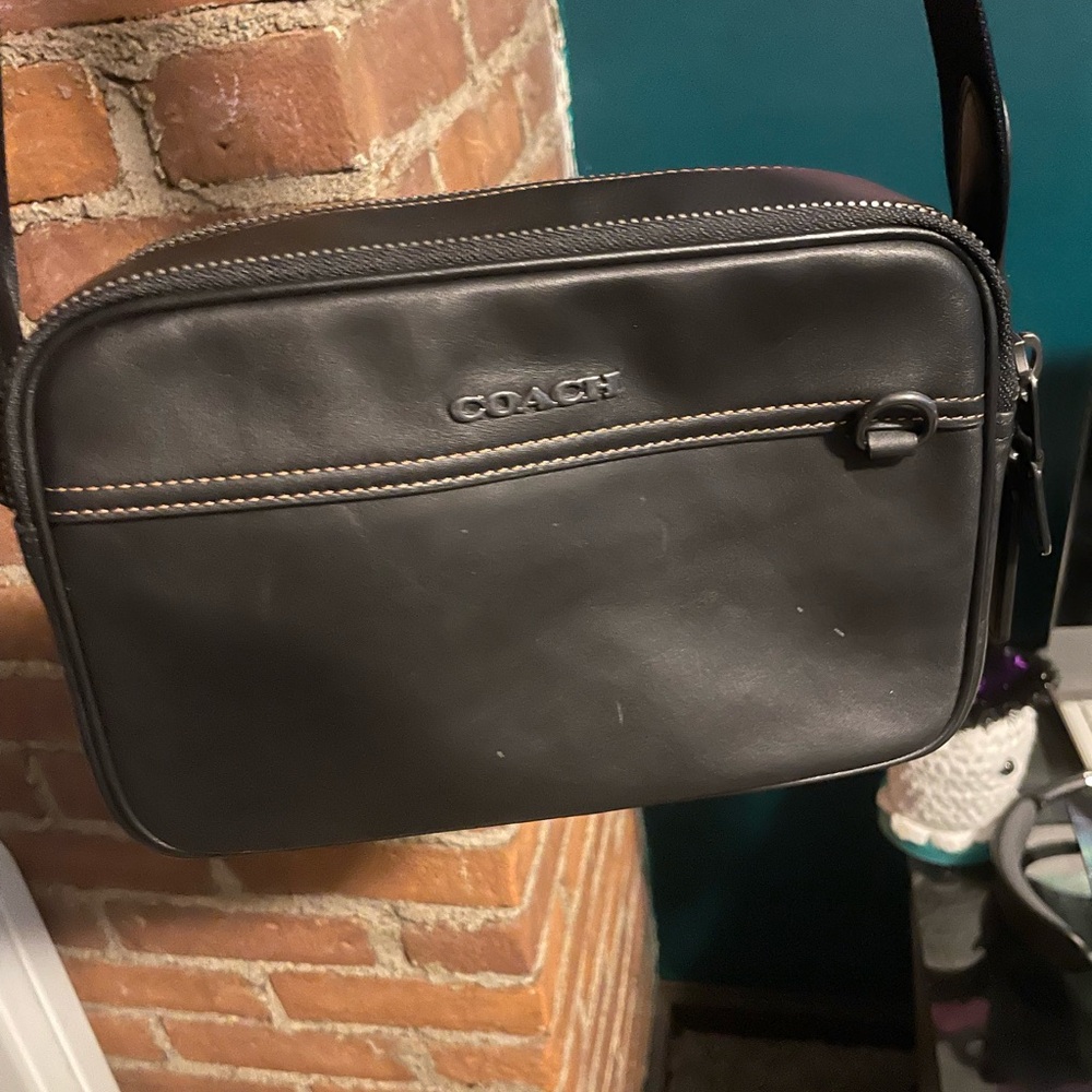 Coach Dark Leather Men's Messenger Bag